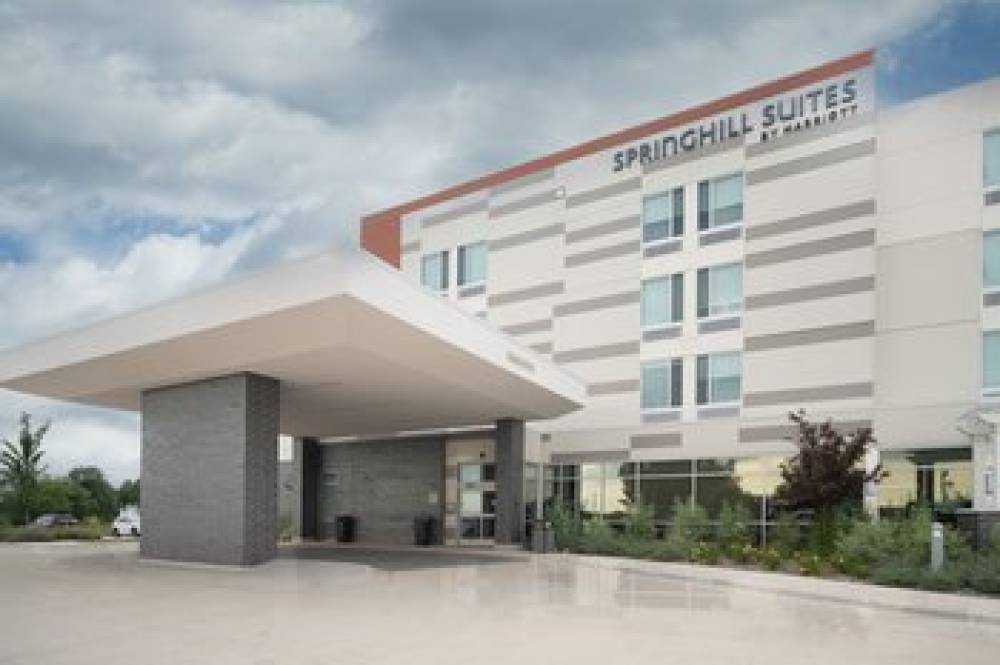 SpringHill Suites By Marriott Kenosha 1