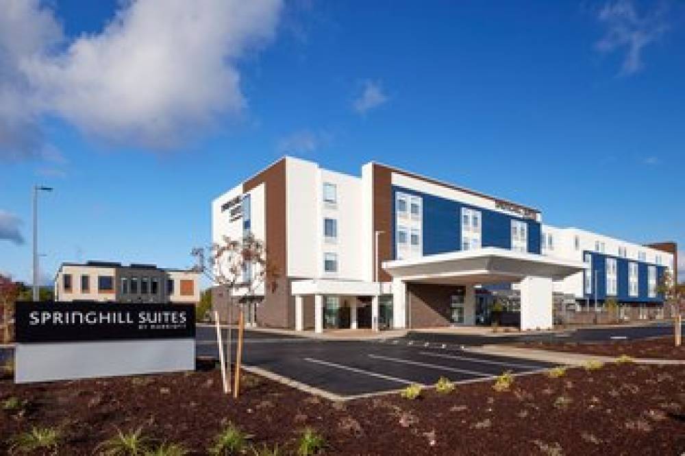 SpringHill Suites By Marriott Medford Airport 1