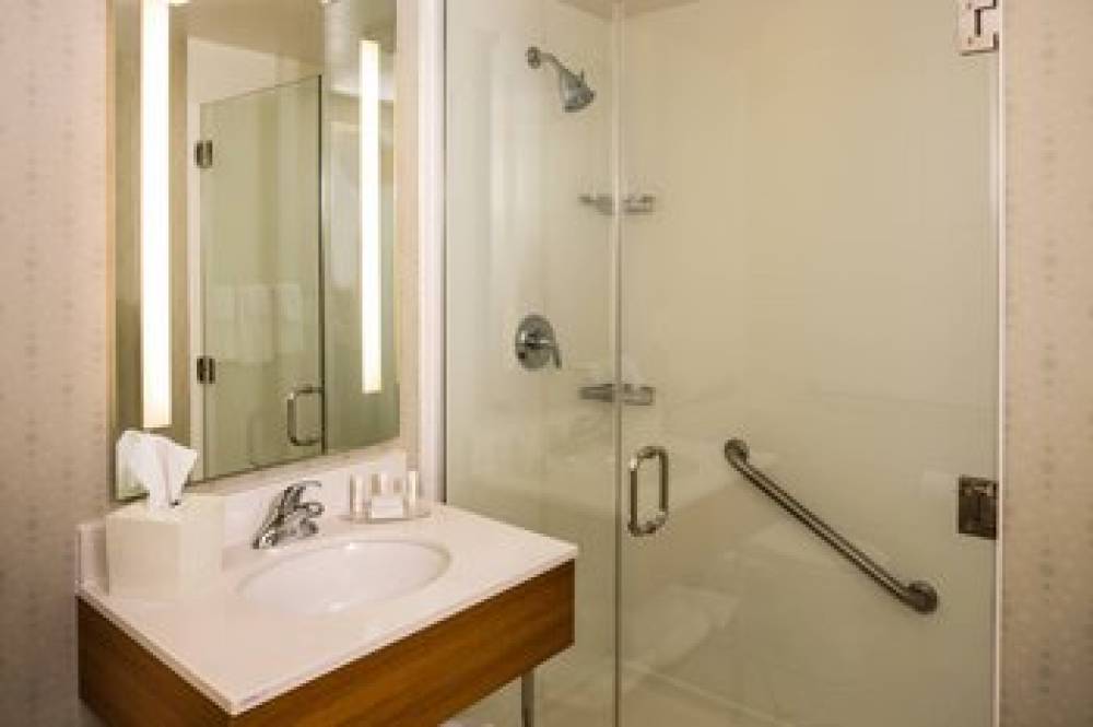 SpringHill Suites By Marriott New York LaGuardia Airport 7