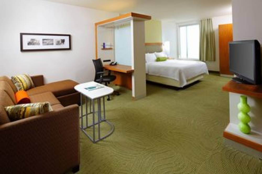 SpringHill Suites By Marriott Pittsburgh Latrobe 8