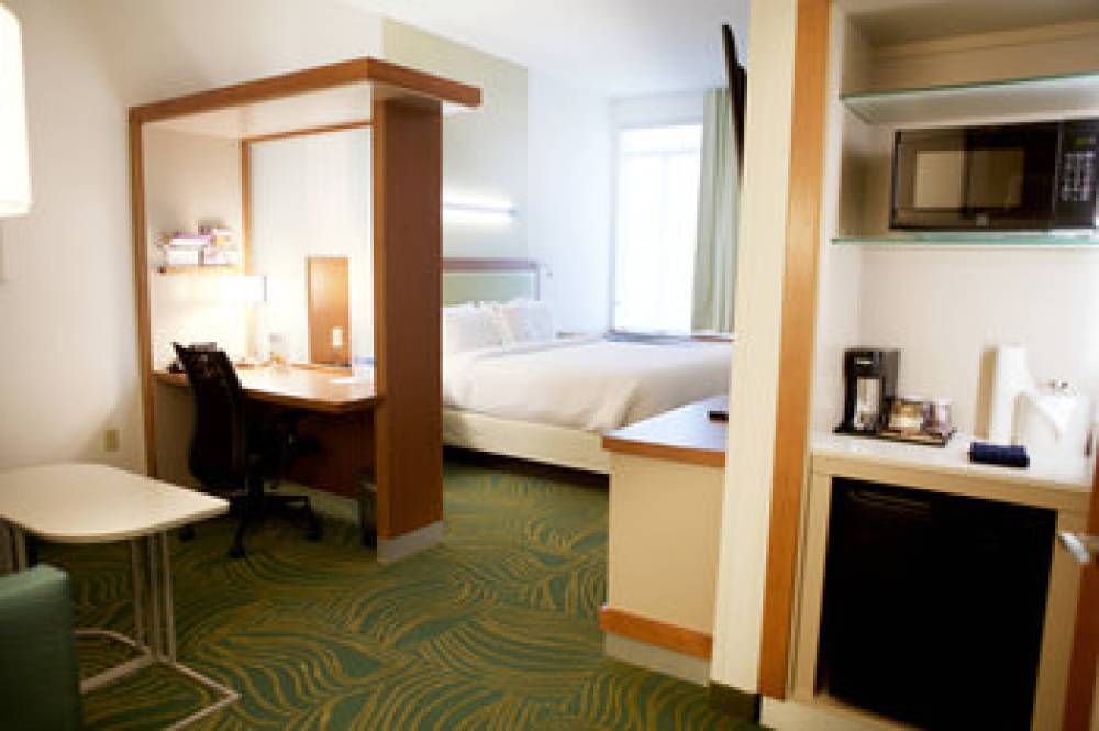 Springhill Suites By Marriott Wichita Airport