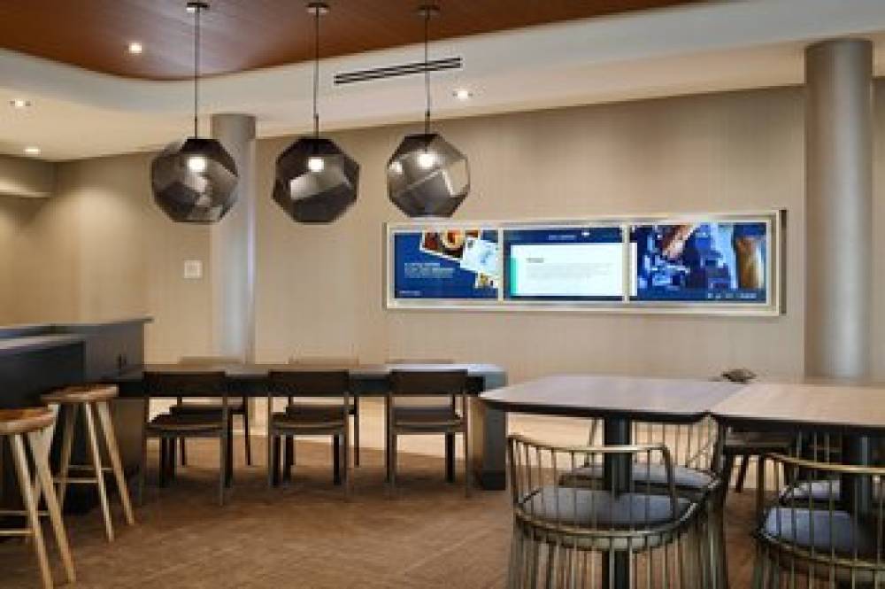 SpringHill Suites Dallas DFW Airport South-CentrePort 4