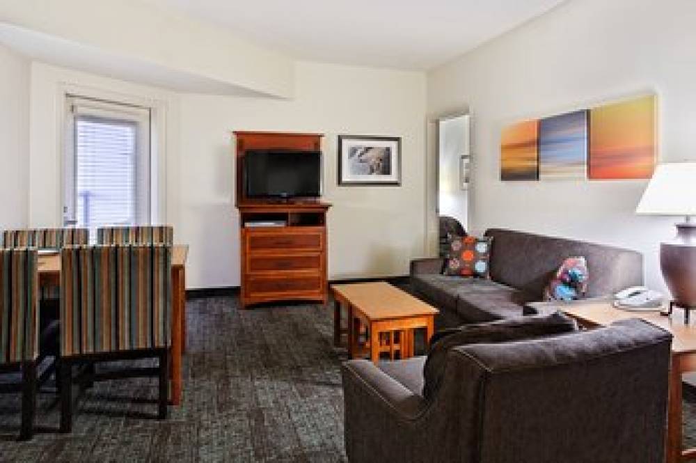 STAYBRIDGE STES DTWN CONV CTR 4