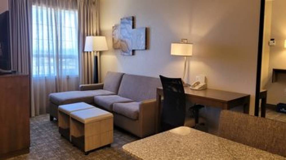 STAYBRIDGE SUITES AIRPORT 4