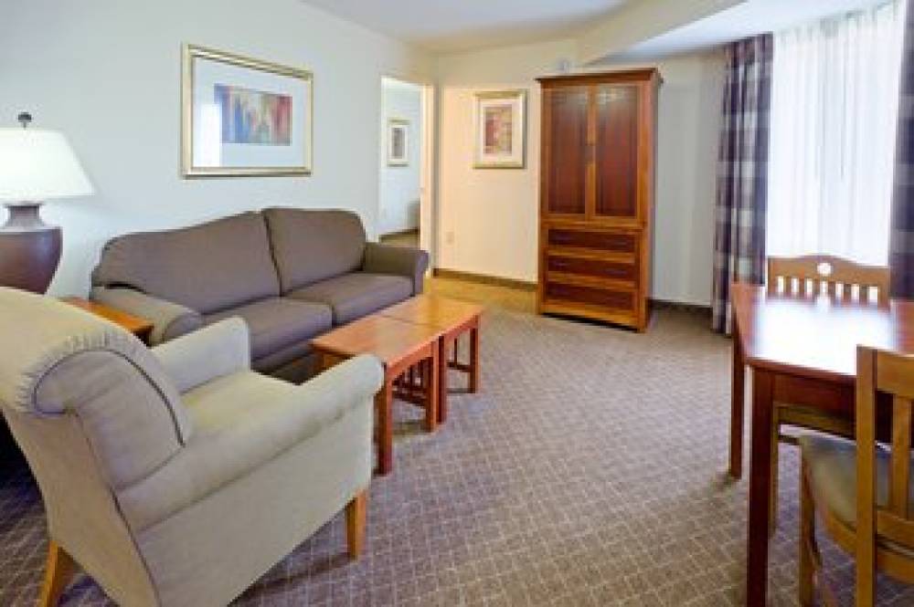 Staybridge Suites CRANBURY-SOUTH BRUNSWICK 9