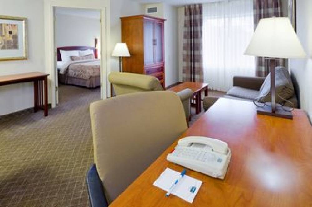 Staybridge Suites CRANBURY-SOUTH BRUNSWICK 4