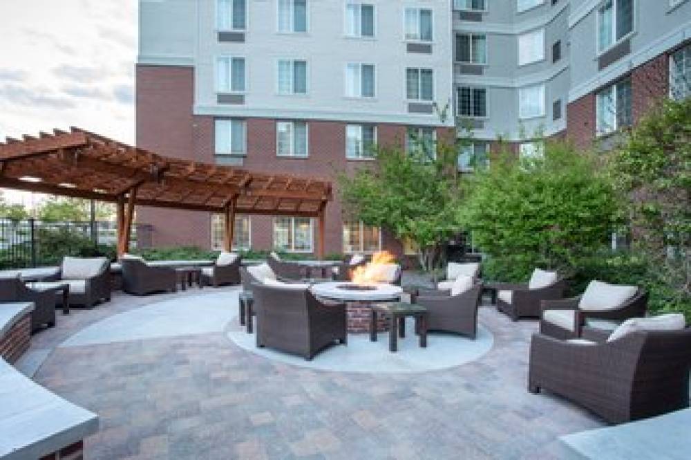 Staybridge Suites DENVER INTERNATIONAL AIRPORT 3