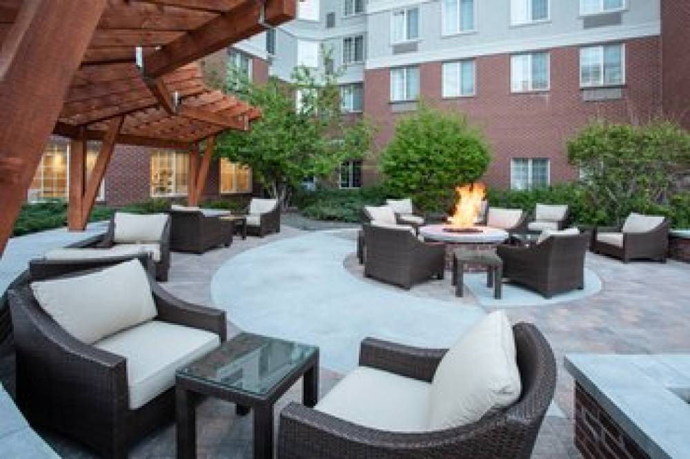 Staybridge Suites DENVER INTERNATIONAL AIRPORT 4