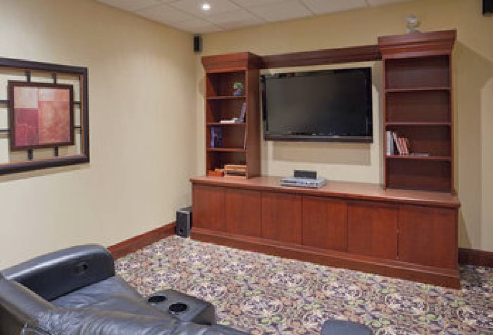 Staybridge Suites GUELPH 7