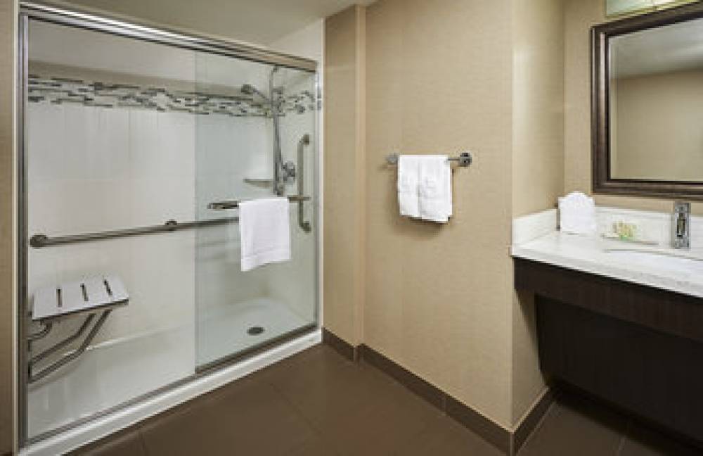 Staybridge Suites HAMILTON - DOWNTOWN 6