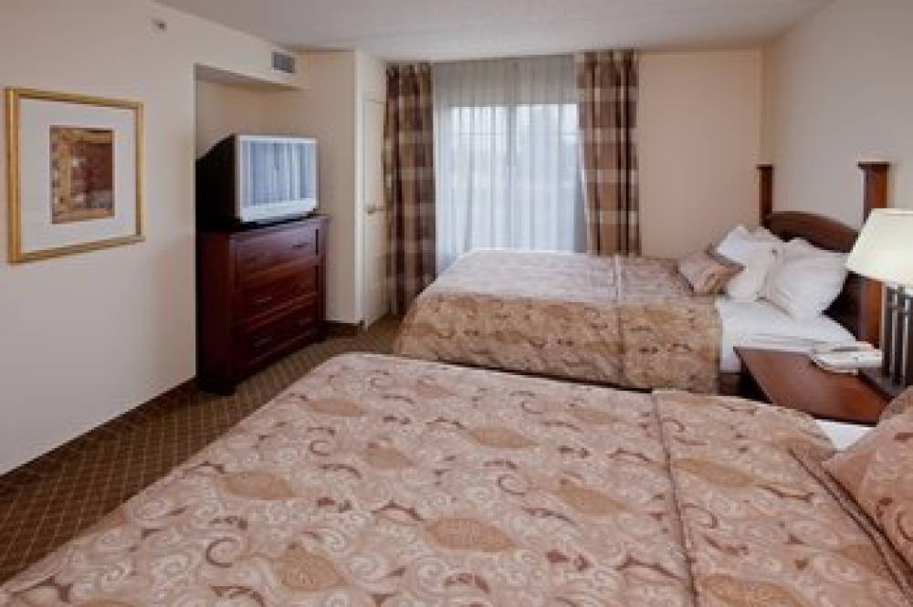 Staybridge Suites INDIANAPOLIS-AIRPORT 8