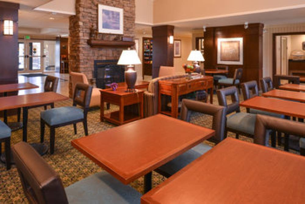 Staybridge Suites INDIANAPOLIS-AIRPORT 7