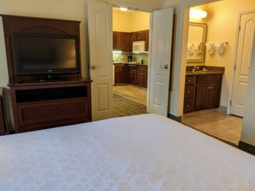 Staybridge Suites INDIANAPOLIS-CARMEL 10