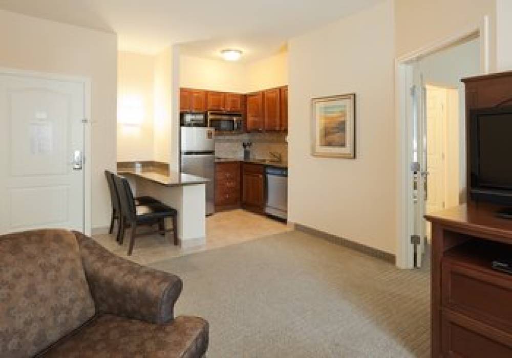 Staybridge Suites LAFAYETTE-AIRPORT 4