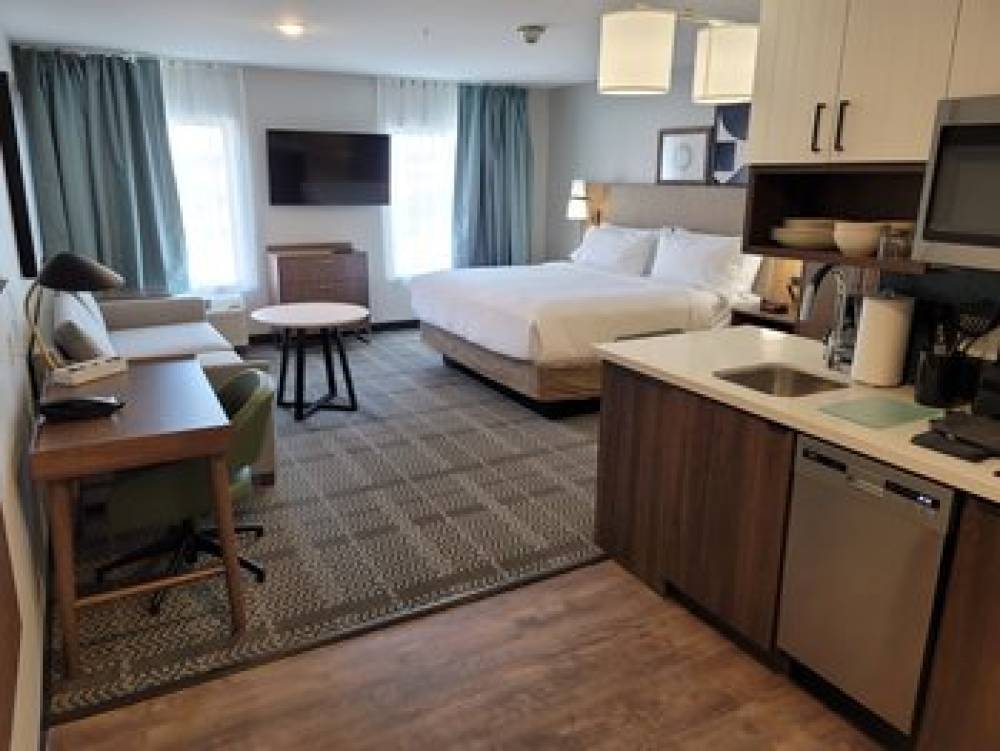 Staybridge Suites LOUISVILLE - EXPO CENTER 1