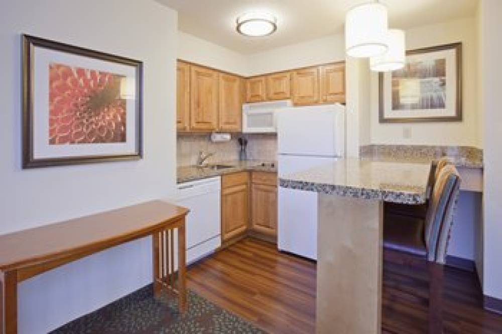 Staybridge Suites MPLS-MAPLE GROVE/ARBOR LAKES 6