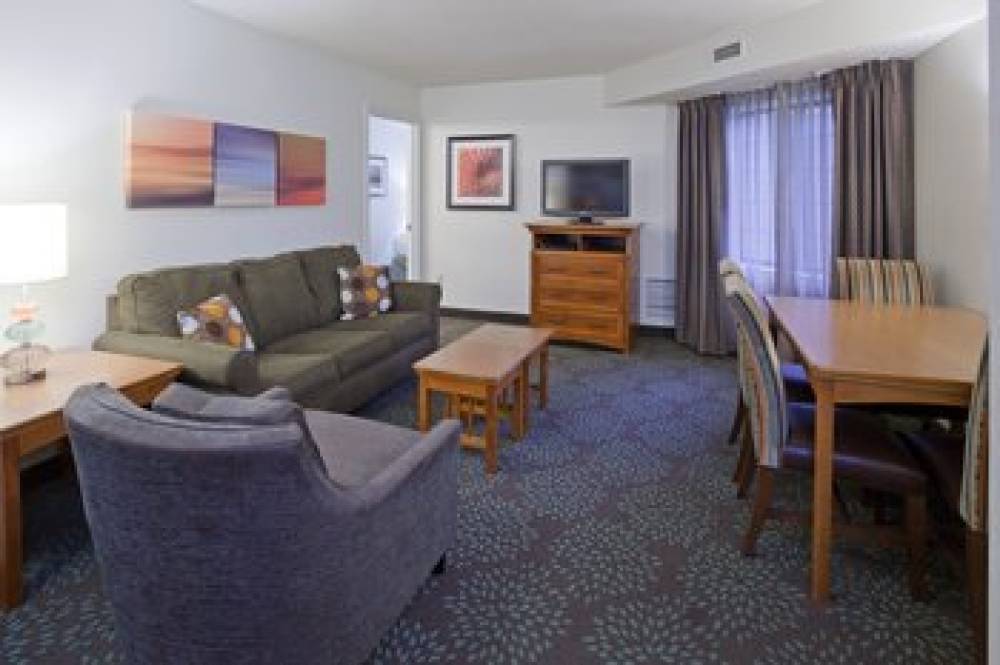 Staybridge Suites MPLS-MAPLE GROVE/ARBOR LAKES 9