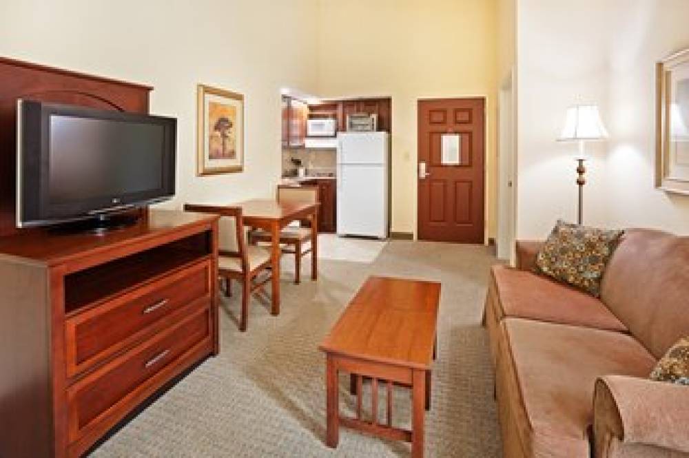 STAYBRIDGE SUITES OAK RIDGE 10