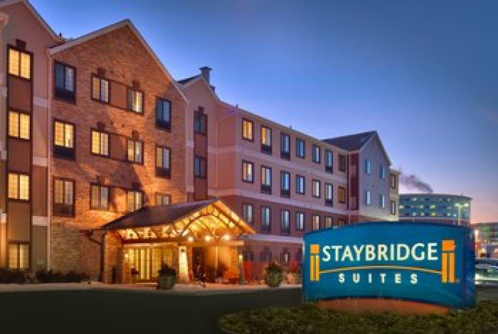 Staybridge Suites OMAHA 80TH AND DODGE 1