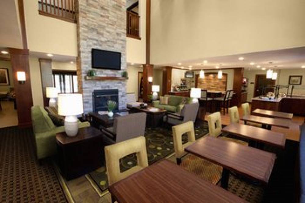 Staybridge Suites ROCHESTER - COMMERCE DR NW 8