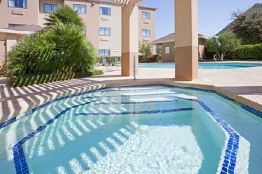 Staybridge Suites SAN ANGELO 3