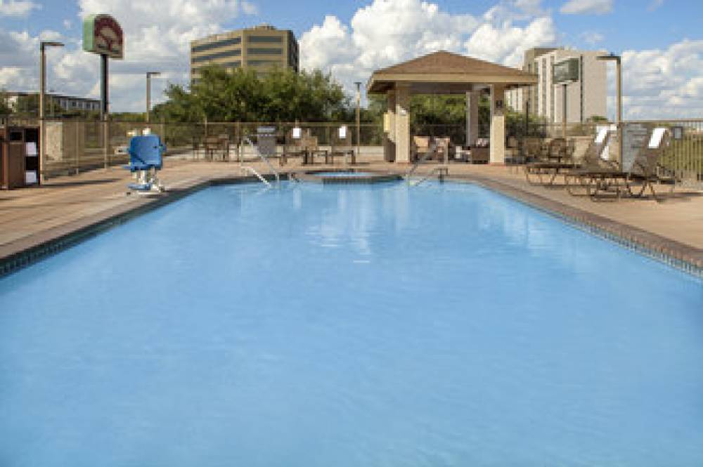 Staybridge Suites SAN ANTONIO-AIRPORT 6