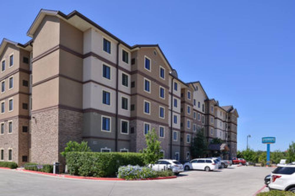 STAYBRIDGE SUITES STONE OAK 1