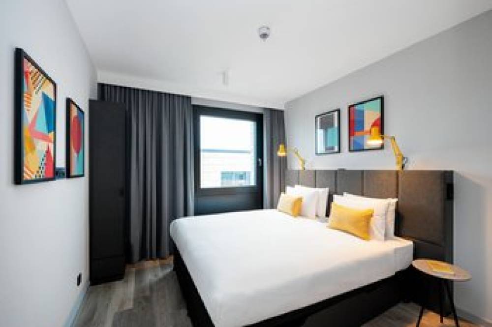 STAYCITY PARIS LA DEFENSE 5