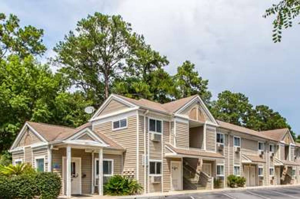 Suburban Extended Stay Abercorn 2