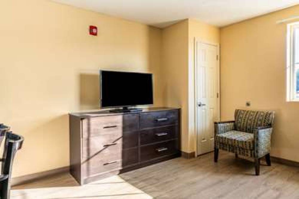 Suburban Extended Stay Hotel Camp Lejeune 10