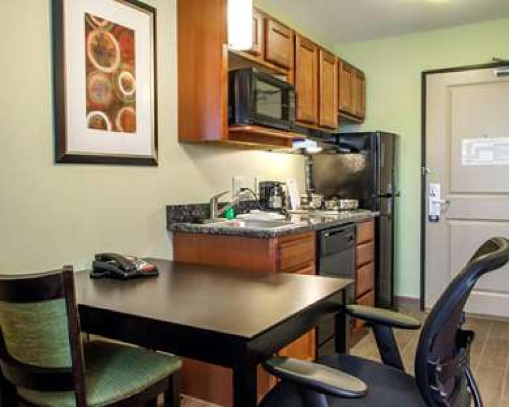 Suburban Extended Stay Hotel Cedar Falls 7