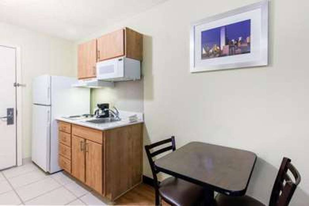 Suburban Extended Stay Hotel Lewisville 9