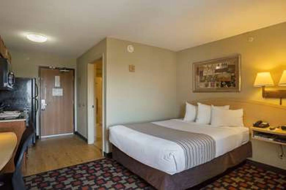 Suburban Extended Stay Hotel Louisville North 4