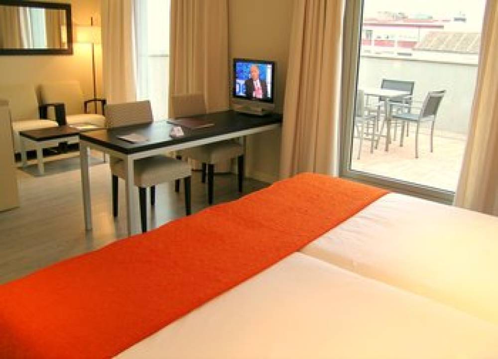 SUITES VIENA PLAZA DE ESPANA 3