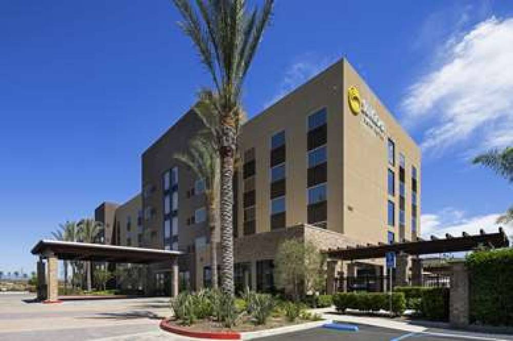 SUNCOAST ANAHEIM TAPESTRY BY HILTON 2