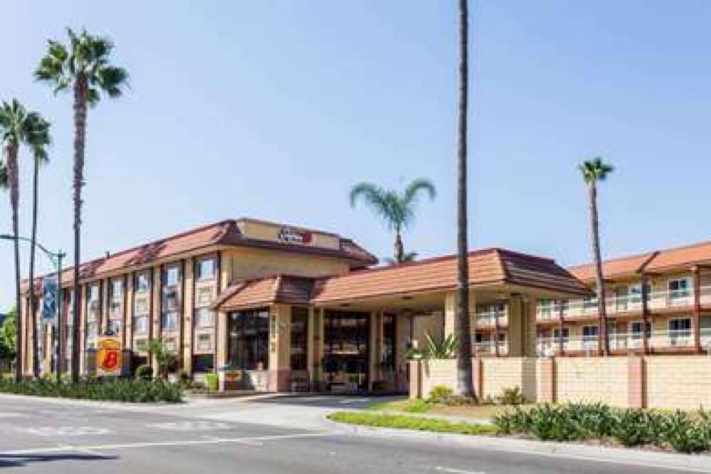 Super 8 By Wyndham Anaheim/Disneyland Drive 1