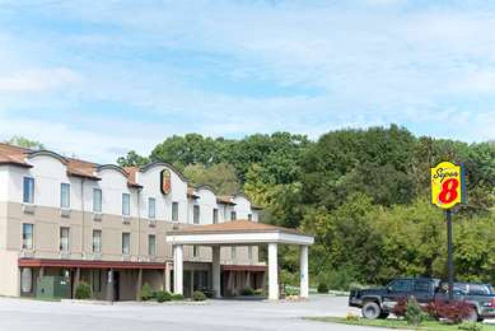 Super 8 By Wyndham Beaver Falls 1