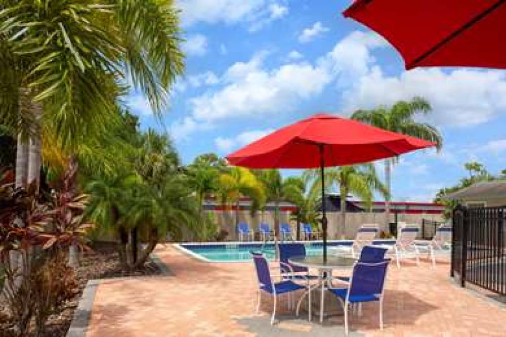 Super 8 By Wyndham Bradenton Sarasota Area 5