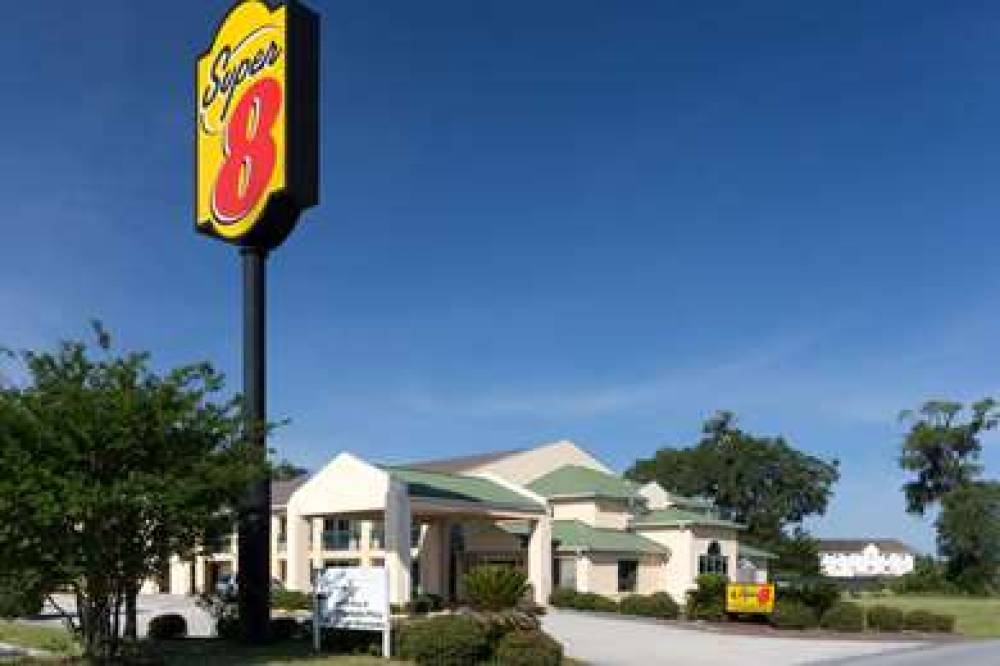 Super 8 By Wyndham Brunswick/South