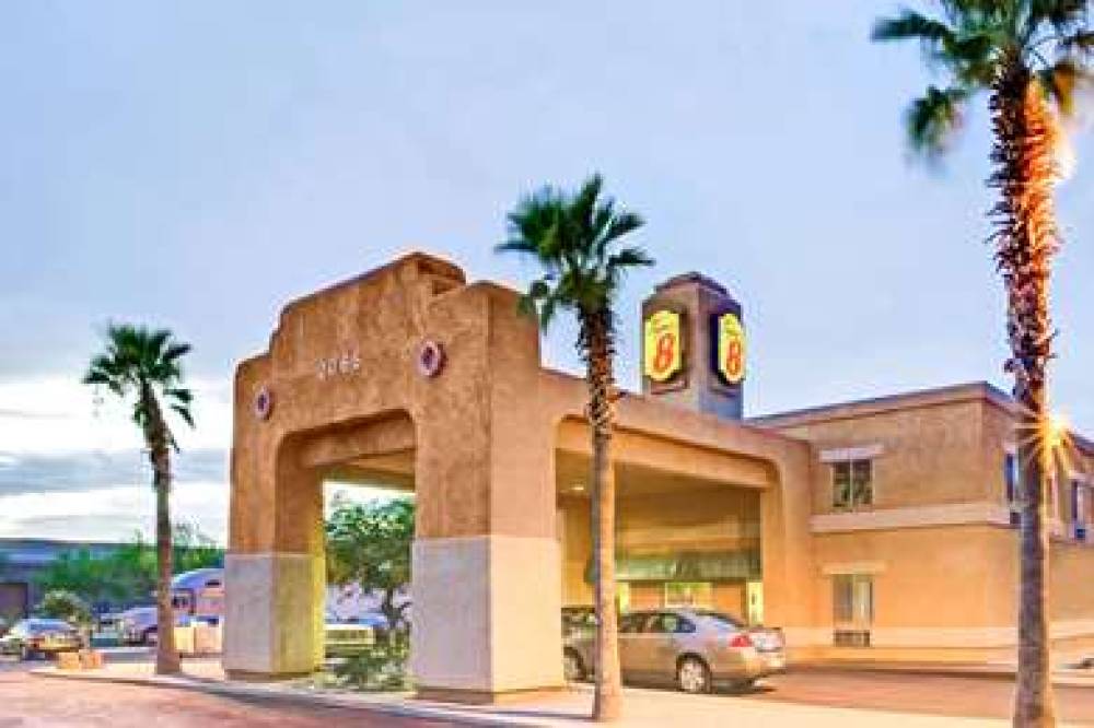 Super 8 By Wyndham Casa Grande 1