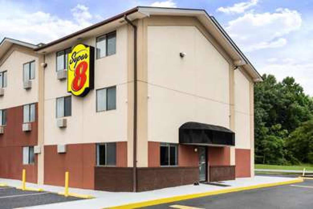 Super 8 By Wyndham Chester/Richmond Area 1