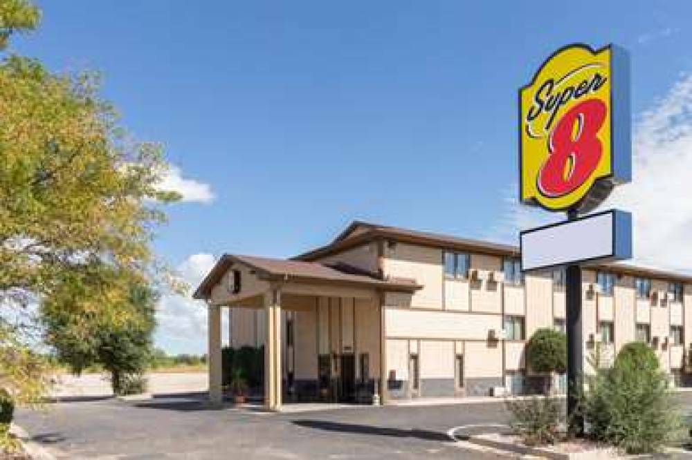 Super 8 By Wyndham Cos/Hwy. 24 E/PAFB Area 2