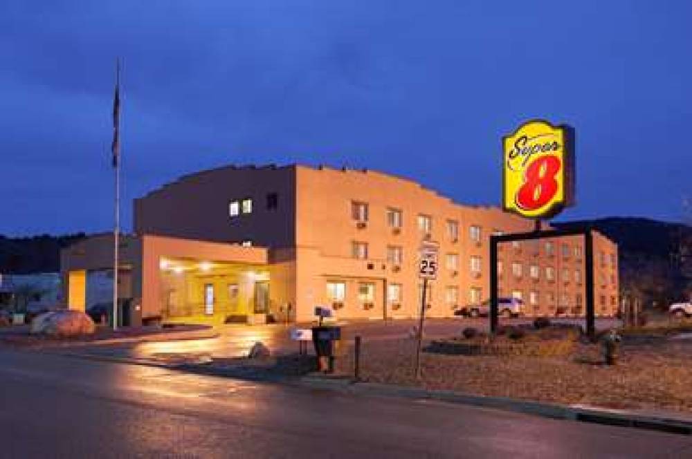 Super 8 By Wyndham Durango 2