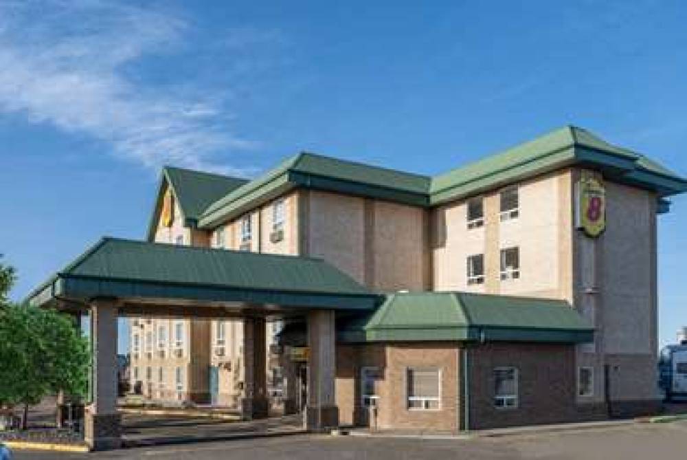 Super 8 By Wyndham Edmonton International Airport 3