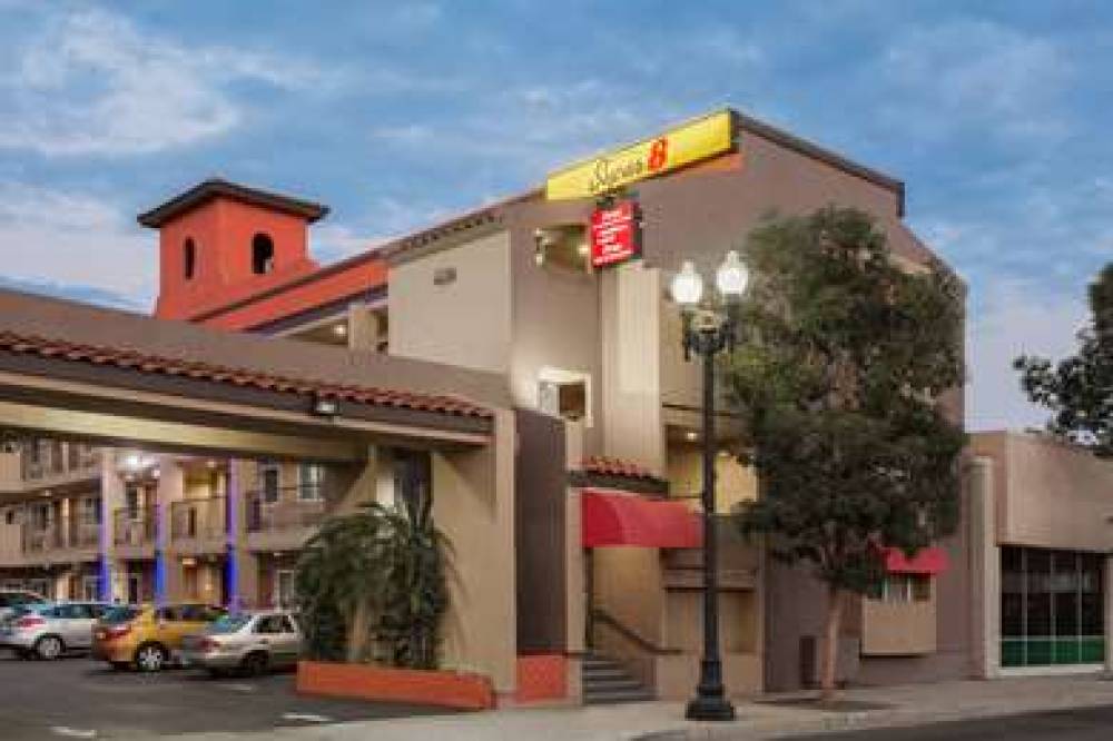 Super 8 By Wyndham El Cajon CA 1