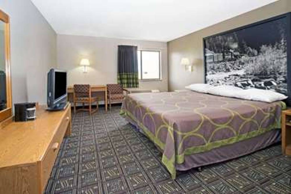 Super 8 By Wyndham Fort Collins 5