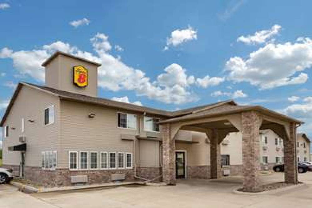 Super 8 By Wyndham Fort Dodge IA 3