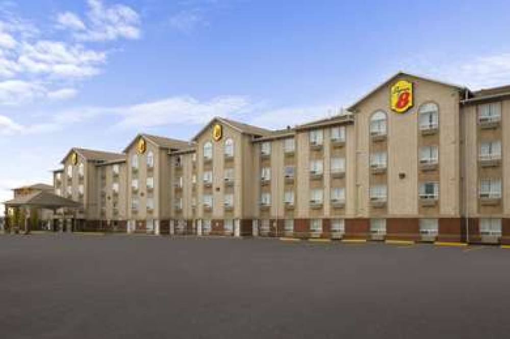 Super 8 By Wyndham Fort Nelson Bc