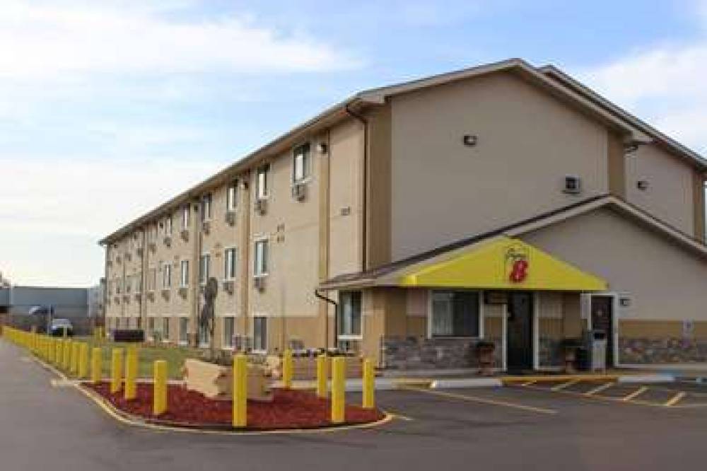 Super 8 By Wyndham Grand Rapids/Wyoming 2