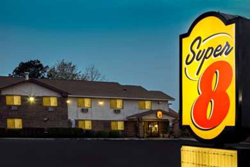 Super 8 By Wyndham Greenville 2